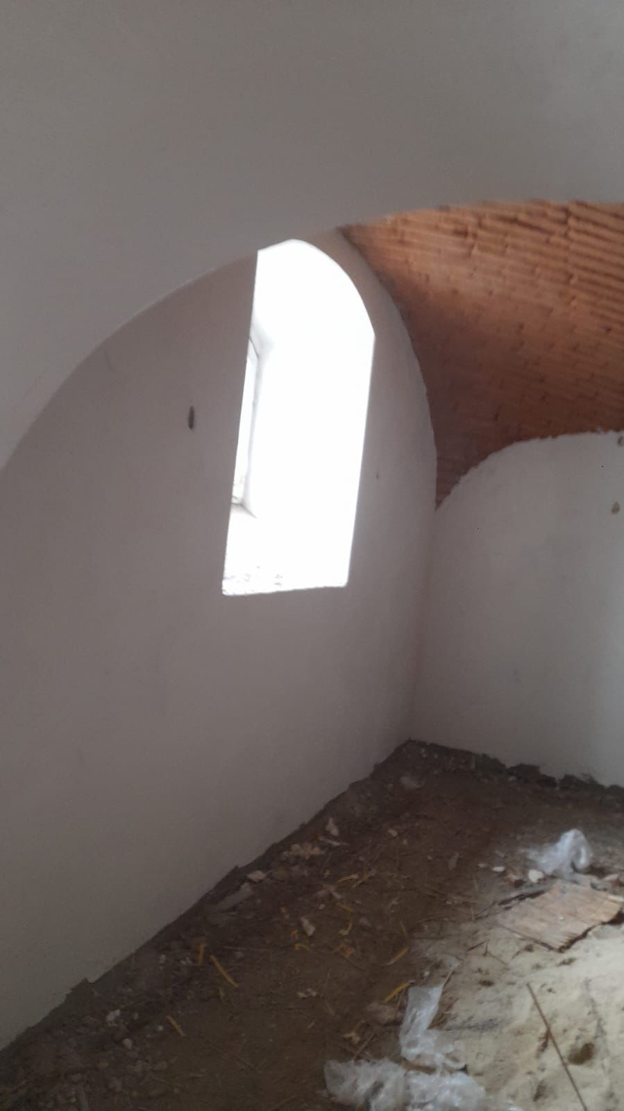 Fassadensanierung Detail – Innen & Außenputz